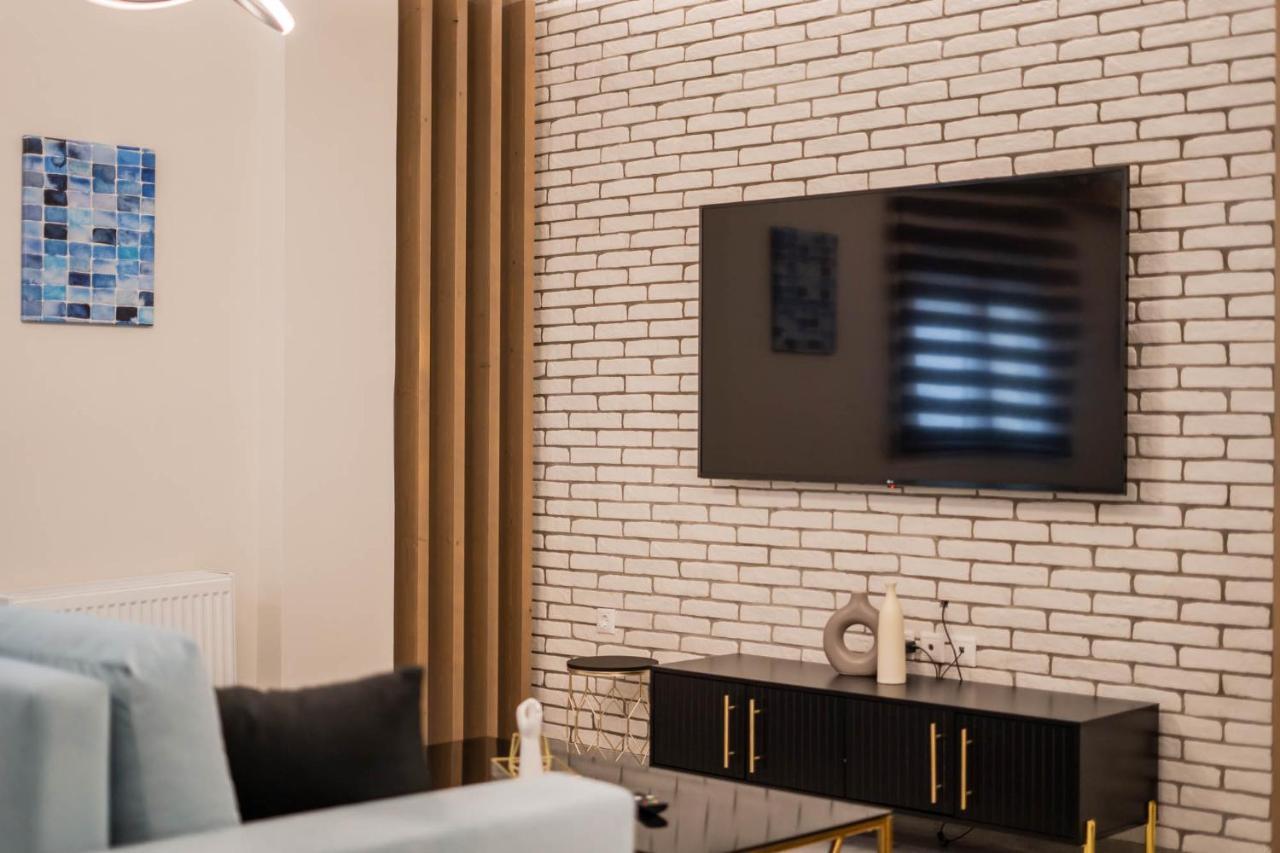 Mythic Meteora Apartment Kalambaka Bagian luar foto
