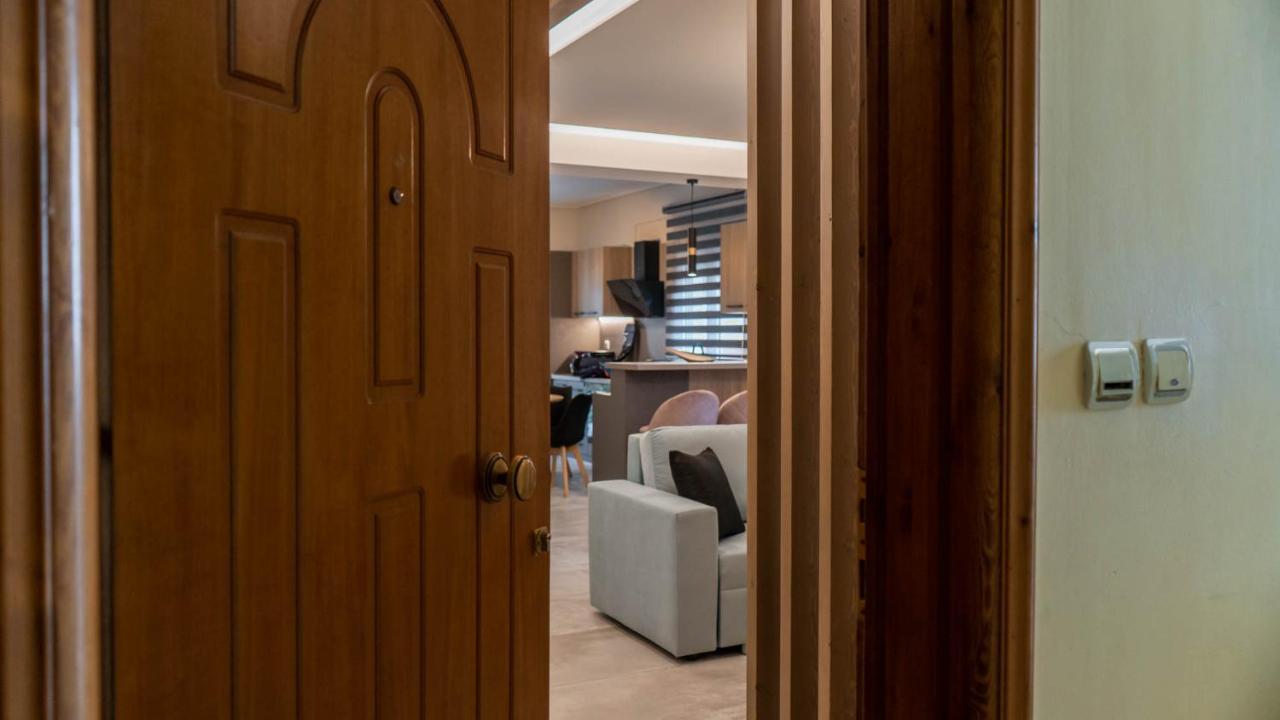 Mythic Meteora Apartment Kalambaka Bagian luar foto