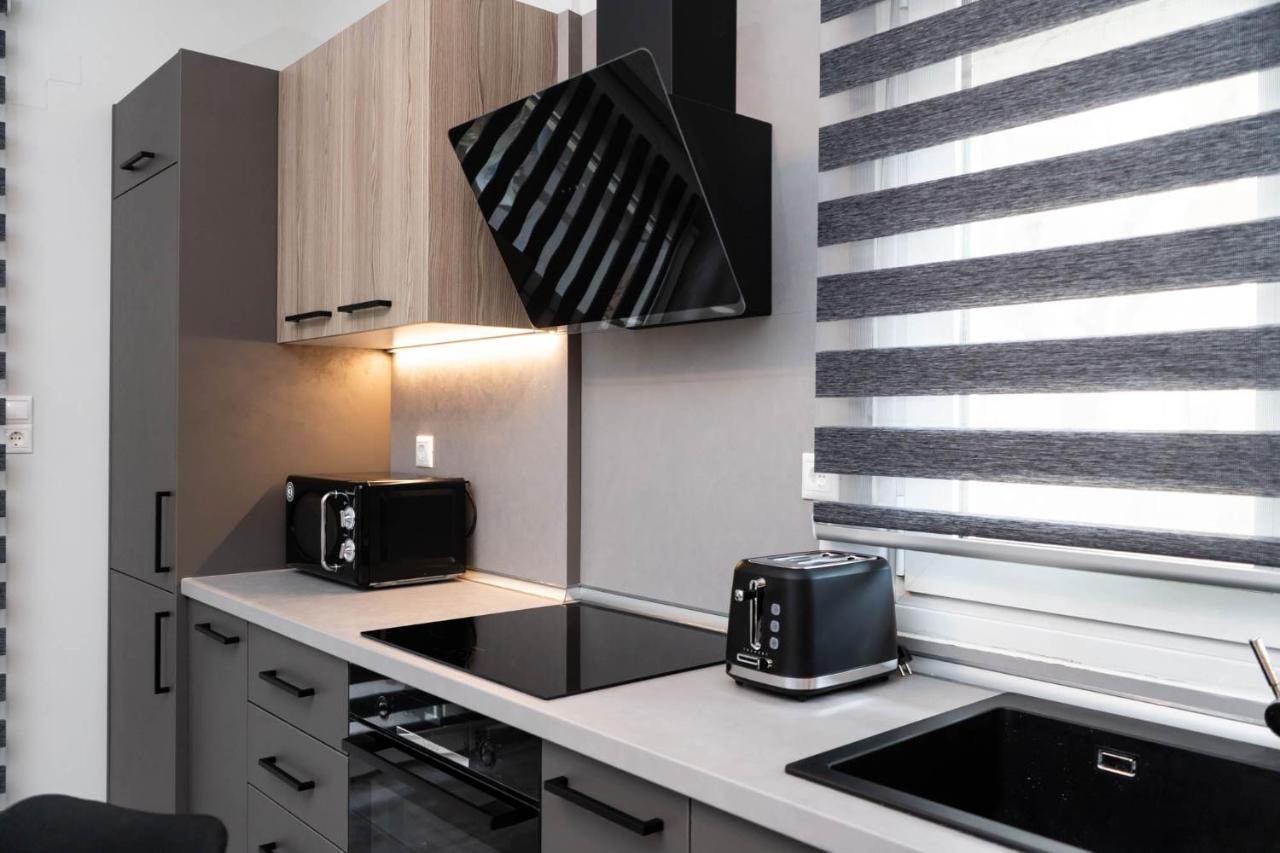 Mythic Meteora Apartment Kalambaka Bagian luar foto