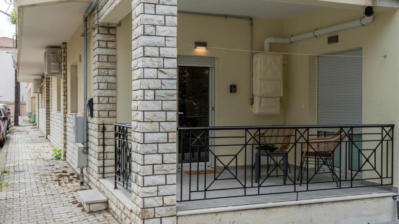 Mythic Meteora Apartment Kalambaka Bagian luar foto